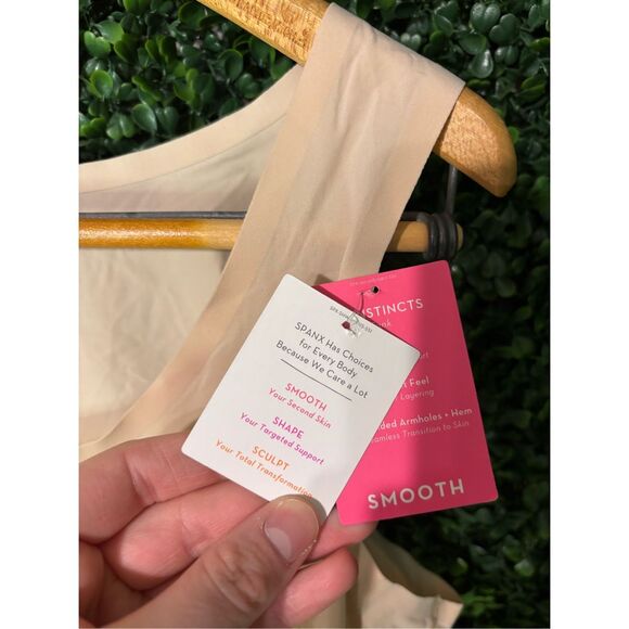 Spanx Tan Sculpting Shaping Tank Top Sz 1XL NWT - Picture 3 of 4